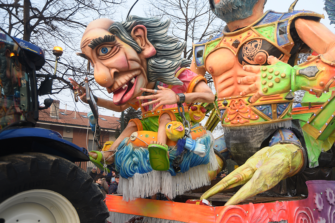 Sfilata carri Carnevale di Torino_259.jpg